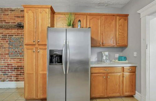 Housepitality - Harrison Mansion - Great Location - Photo 19