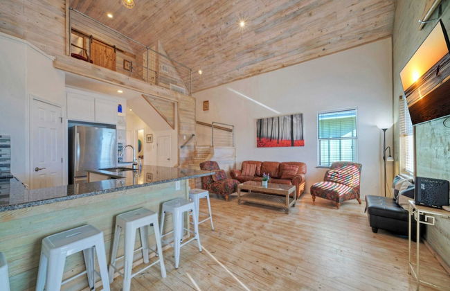 Shared Pool w/ Bay Views, Boat Dock Fishing Big Slough by Avantstay - Foto 7