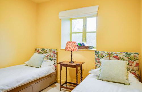 Charming Coach House Retreat Near Sherborne Abbey - Foto 21