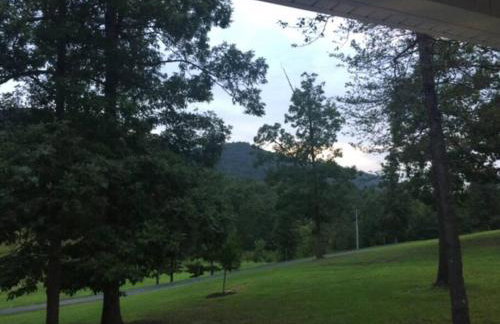 Primrose Cottage - Private Lake, Hot Tub, ATV Trails - Foto 17