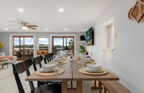 Lakefront Retreat Sleeps 15 Starlink Internet - Foto 19