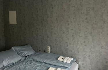 Modern 2-room apartment with large kitchen - Foto 7