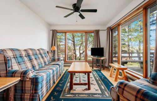 TC Lake Stay-Pontoon & SUP Rentals-King Room! - Foto 3