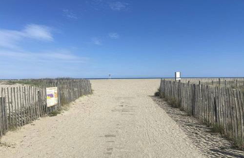 Appartement moderne T3 près de la plage - 4 personnes - FR-1-529-299 - Foto 16