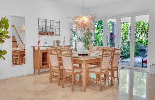 Steps from the Beach Heated Pool Sun Key Game room RESlDENCES - Foto 2