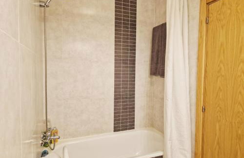 Apartments near Parque das Nações - Photo 17