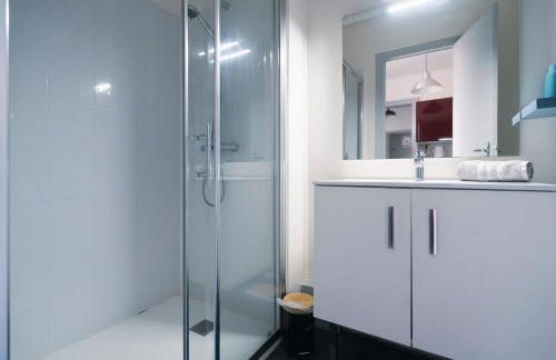 La Verrière by la Maison de Marc- Poitiers Centre - parking et terrasse - Foto 24