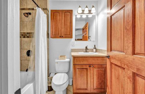 Lofts on E 4th, WALK TO CAVS, Sleeps 6 - Foto 45