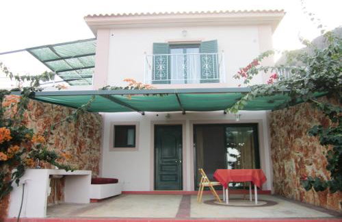 Santa Xenia - Photo 28