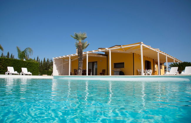 Villa With Large Swimming Pool Salento - Foto 4