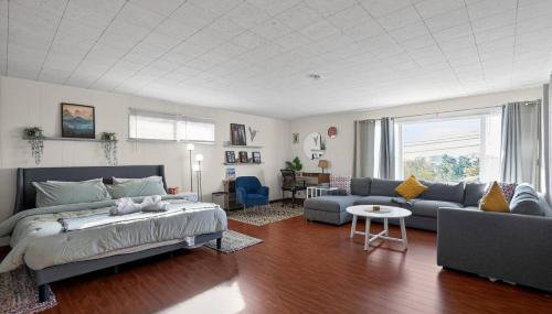 Relaxing 4 bedroom - Full Kitchen & Dining - BART - Foto 2