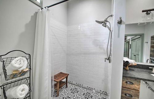 Bross Brothers Cabin with Wraparound Porch! - Foto 24