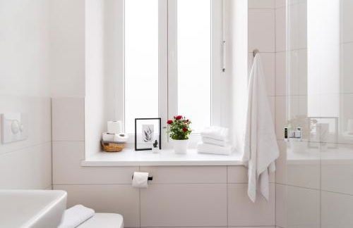 Exklusive Luxus-Unterkunft in Berlin Mitte: 2 Apartments, 130m², Designer-Möbel, Co2 neutrale Reinigung - Foto 38