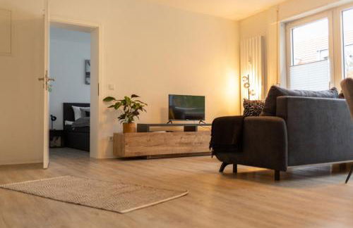 BEST STAY CityAppartment Hünfeld- SmartTV FreeWlan Balkon, in wenigen Minuten am Bahnhof, Innenstadt und doch ruhig gelegen - ideal für Paare oder Geschäftsreisen - Foto 1