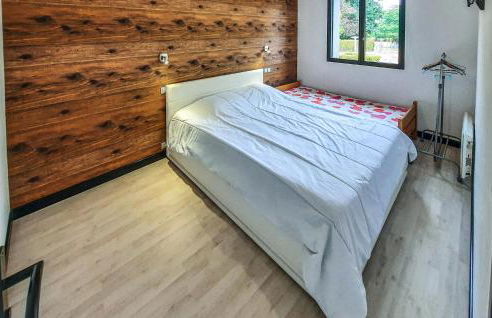 2 Bedroom Stunning Home In Bacilly - Foto 17