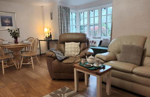 Rural Farm Stay with 6 cottages, 4 miles to Barnstaple, Pet friendly, Daily animal experiences, Outdoor heated pool, Games barn, Free fast WiFi, Free parking - Foto 57