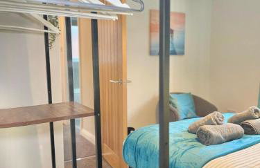 Ideal 4-bed home sleeps 7 - Nr Trafford Ctr & M60 - Foto 30