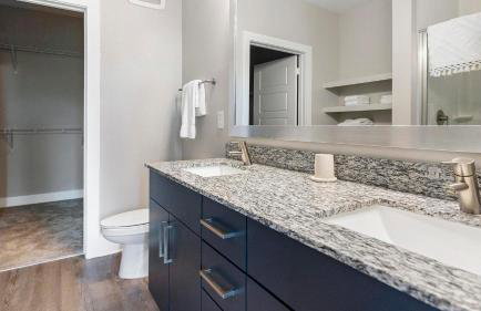 Landing Spectacular 2BD Pool Clubhouse - Foto 21