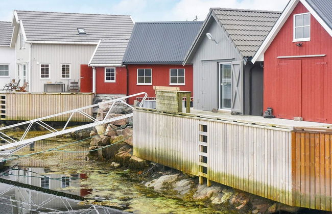 6 Person Holiday Home in Averoy - Foto 29