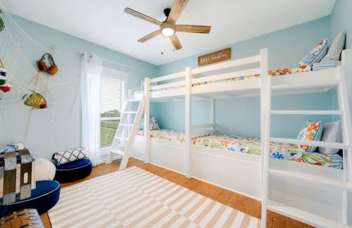 Playscape and Steps To The Beach - Foto 21