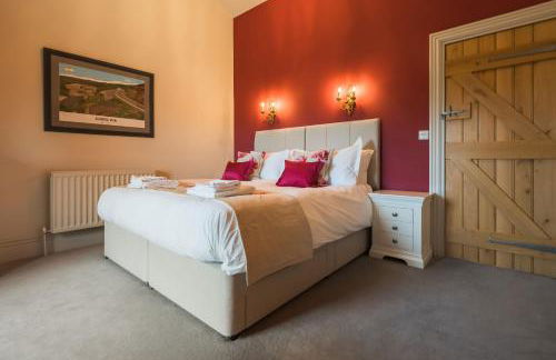 The Beeches - Photo 17