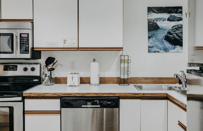 16GS - Hot Tub - BBQ - Pets Ok - Sleeps 2 - Foto 60