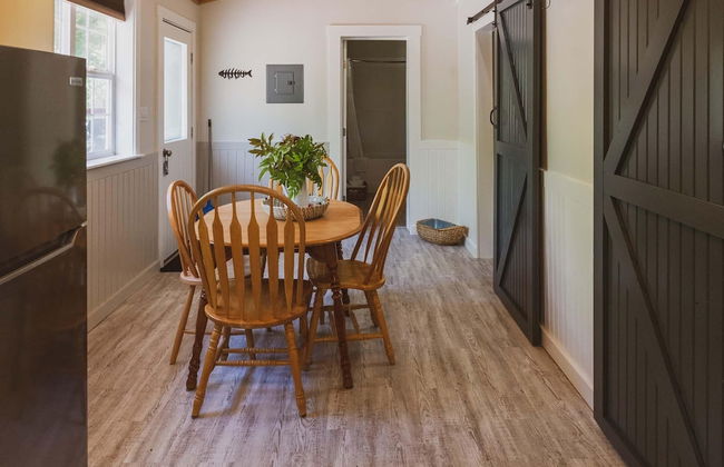 Barefoot Villas Cabin 2 Moose w/ Hot Tub - Photo 39