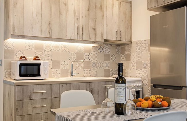 Santorini Villatzio Suites - Photo 19