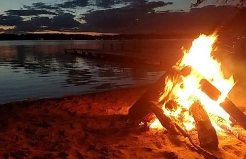 Newly Built Waterfront home w/Amazing Views - Foto 47