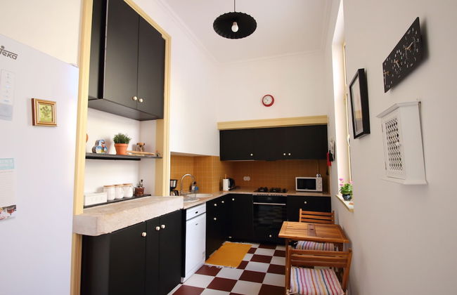 Old Town House in Figueira da Foz Near Beach - Photo 15