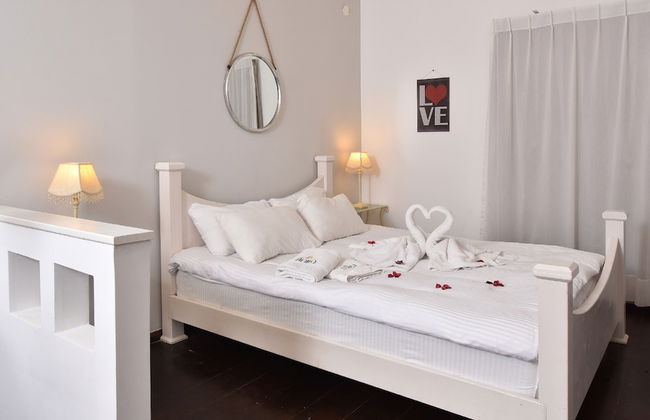 Niflaot Hagolan - Photo 3