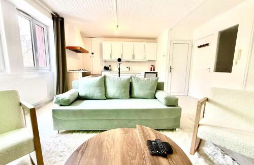 Balneo & Ciné - Jungle Touch - Direct Genève - Gare Bellegarde - Foto 7