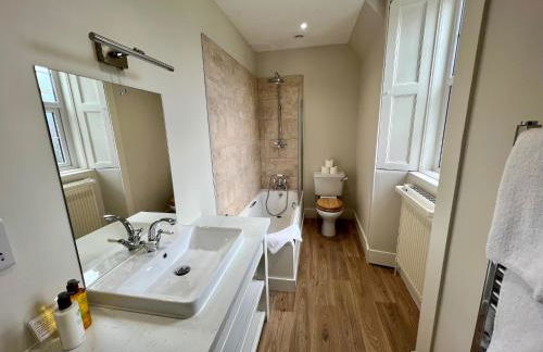 St Marys Farmhouse - Traditional Country Farmhouse with Open Fire - Foto 10