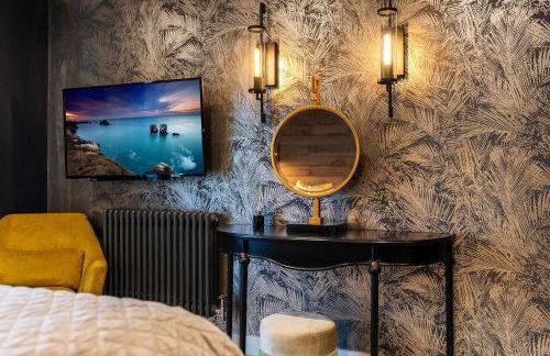 Lux Manor Sleeps 30 - Pool Sauna Hot Tub Cave - Foto 48