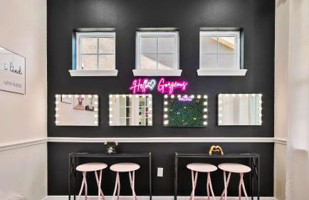 Poolside Tampa Stay- Game Room & Glam Room- Pool- Darts- Pool Table- Next to MacDill AFB - Foto 9