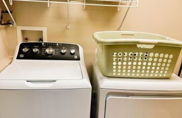 Lakefront Home 4Bed3BathDockFirepitGrill-12PP - Foto 45