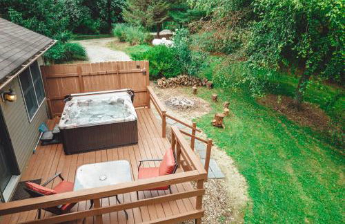 Patriot Cottage at American Heartland Cabins - Photo 4