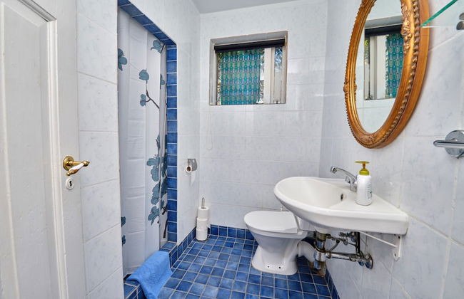 Kidafell Farmhouse - Photo 37