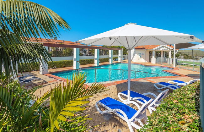 Breakers 1/10 - Photo 11