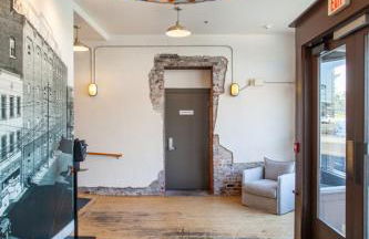 Dollys Downtown Loft Knoxville - Photo 36