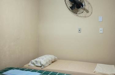 Casa quatro com cozinha americana e quintal compartilhado - Foto 10