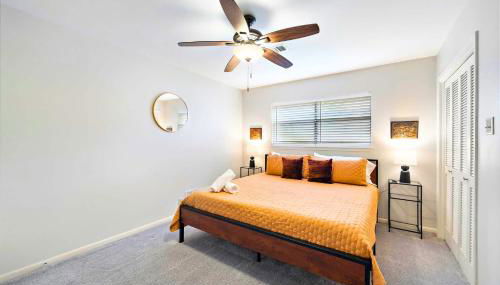 Relax and Play 3BR Retreat w Sunroom - Foto 3