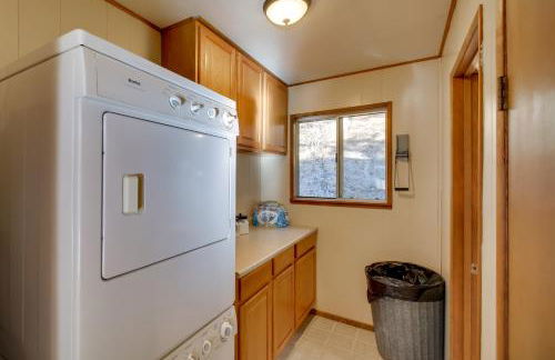 Peaceful and Idyllic Forest Cabin with Pool Table - Foto 19