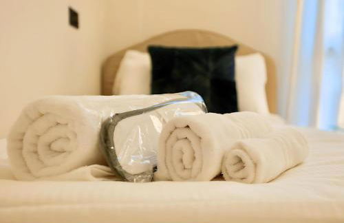 Welc-ōM Ivrea Padova Free Parking - Photo 17