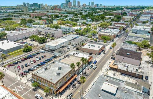 Wonderful 3 Bed 2 Bath House in Heart of YBOR City - Photo 34