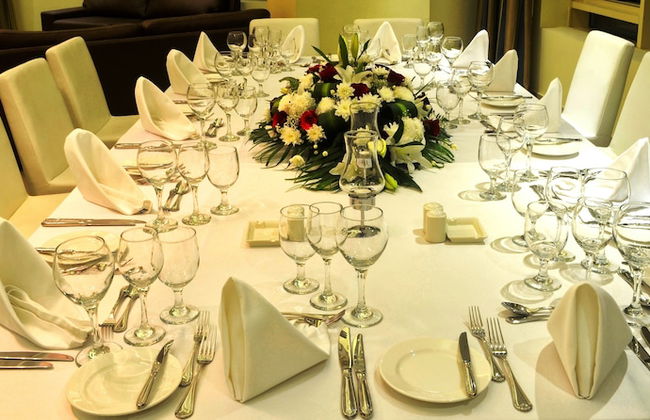 Magnum Hotel & Suites West Bay - Foto 36