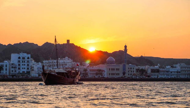 Muscat Sunset Dhow Cruise - Foto 4