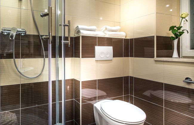 Split Oasis Apartments - Photo 34