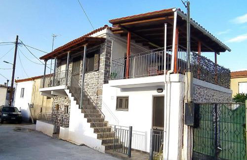 Traditional stone house Vrisi - Photo 2