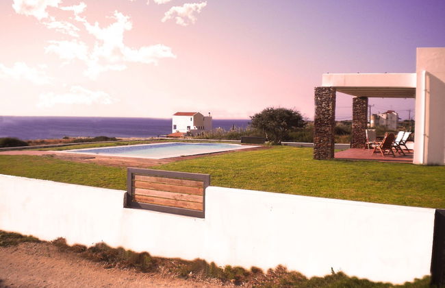 Cristelia Luxury Sea Front & Pool Villa - Foto 23